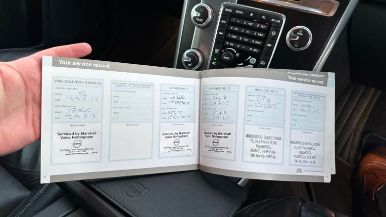 Volvo Xc60 D5 [220] R DESIGN Lux Nav 5dr AWD Geartronic Diesel Estate